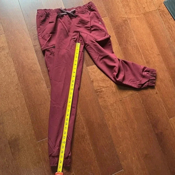 NWT Jaanuu Women's Size Medium Wine 5 Pocket Skinny Scrub Jogger Pants - Picture 10 of 12